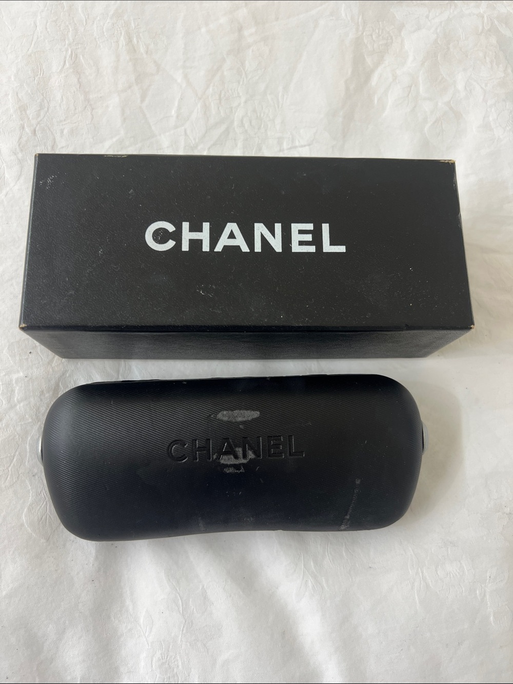 CHANEL Rimless Gradient Sunglasses in Pink - Picture 6 of 7